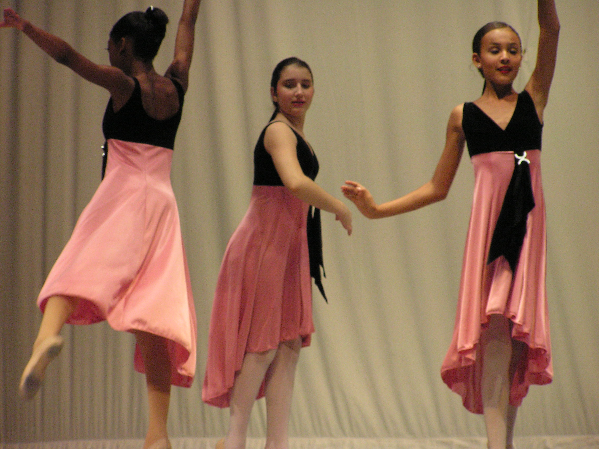 ./2006/Dance Recital/Danceurs Recital 20 0023.JPG
